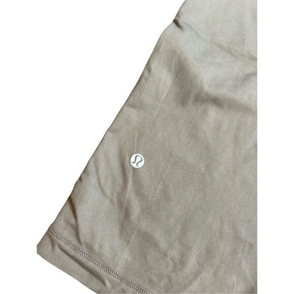 Lululemon Sz 6 burmuda Meryl nylon/lycra spandex 10” in seam womens shorts high - Picture 4 of 7